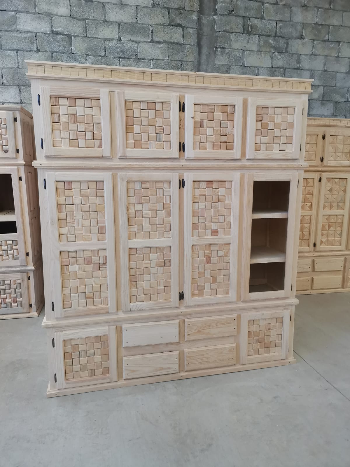 ROPERO DE MADERA 3 PIEZAS CON 4 PUERTAS ✨PAGO SEMANAL  $175✨